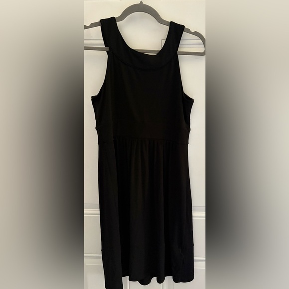 White House Black Market Elegant Black Sleeveless Dress - Picture 2 of 4